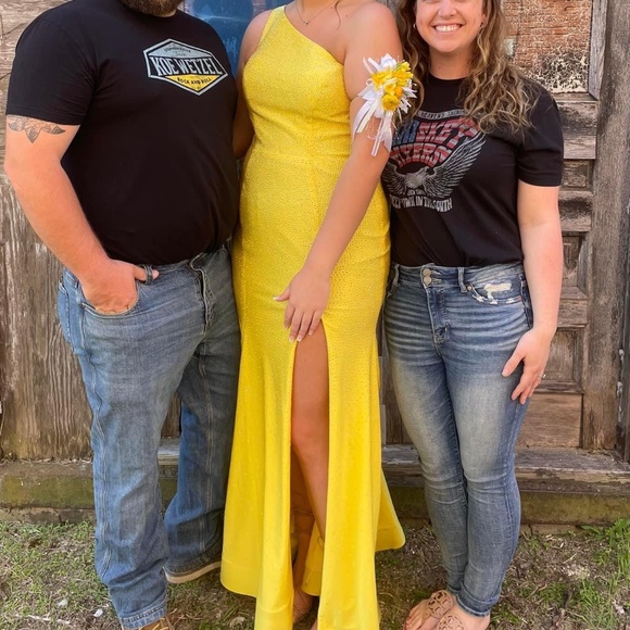 Sherri Hill Prom Dress - Picture 2 of 2